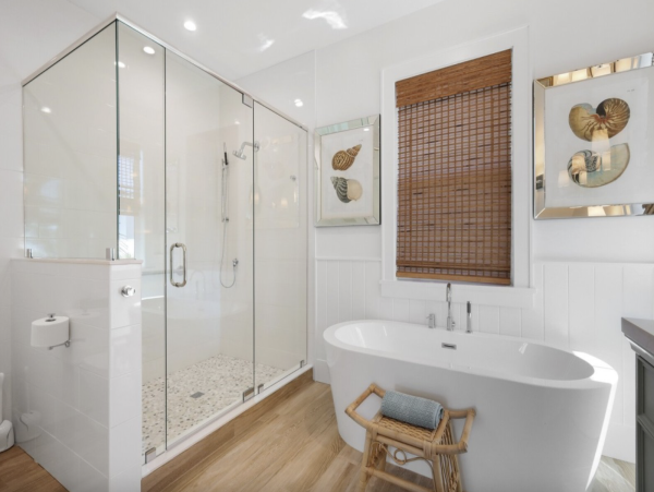 Beachside Four Bedrooms Vacation Home in Anna Maria